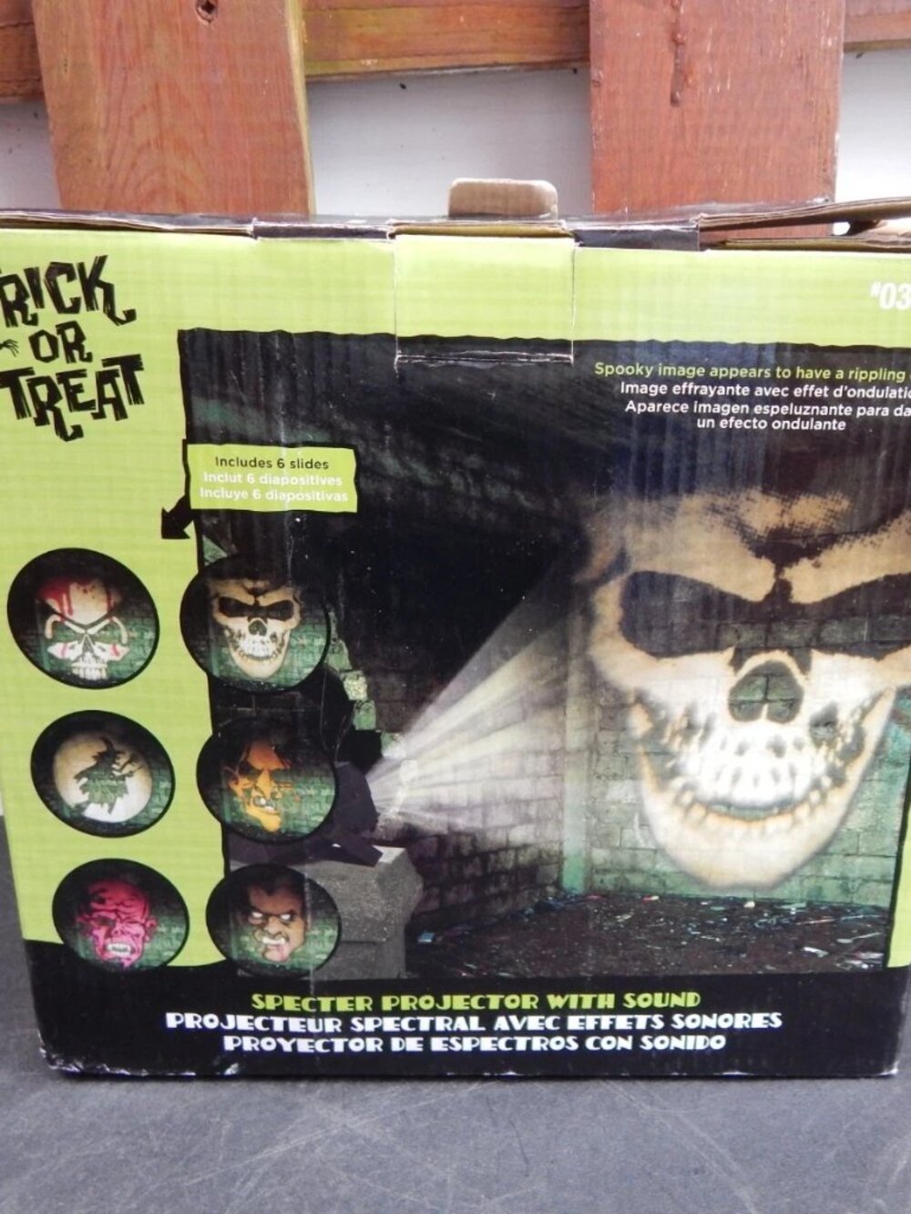 Gemmy Halloween Trick or Treat Specter Projector W/6 Slides Retired 2011 Used 1X